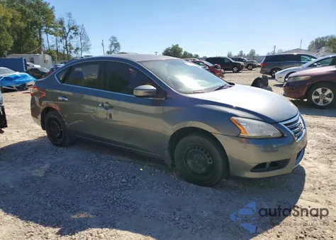 2015 Nissan Sentra S z USA, uszkodzony, nr VIN 3N1AB7AP0FL672903